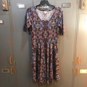Pretty dress, excellent condition
